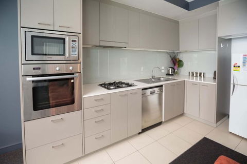 Honeysuckle Executive Suites - Perths Hotel 4