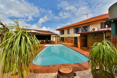 Dunelm House Bed And Breakfast - Perths Hotel 4