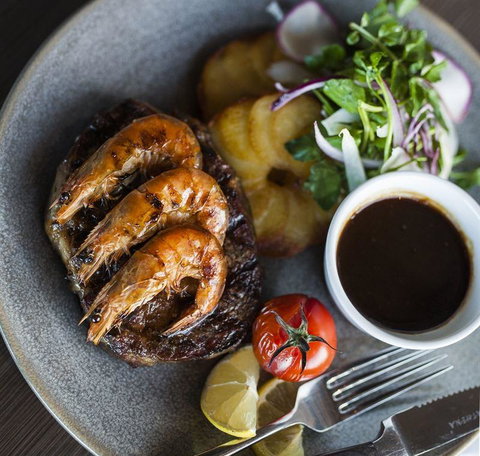 Chophouse Grill - Perths Hotel 19