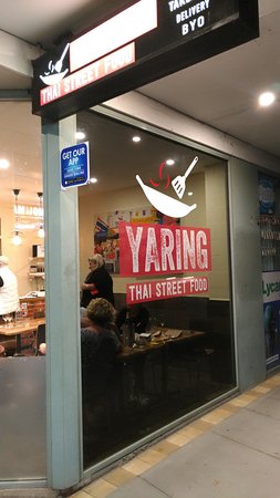 Yaring Thai Street Food - Perths Hotel 0