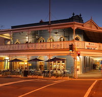 The Golden City Hotel - Perths Hotel