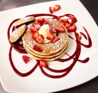 Johnny  Lyle - Perths Hotel