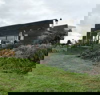 Steels Gate Cellar Door and Restaurant - Perths Hotel