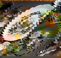 Steeds Club Grill  Bar - Perths Hotel