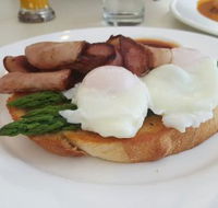 Hughzies Lakeside Brasserie - Perths Hotel