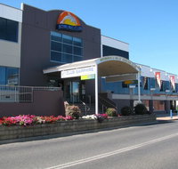 Club Sapphire Merimbula - Perths Hotel