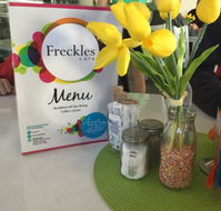 Freckles Cafe - Perths Hotel
