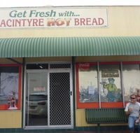 MacIntyre Hot Bread Shop - Perths Hotel