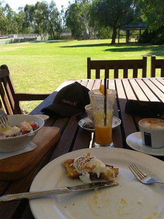Deniliquin NSW Perths Hotel