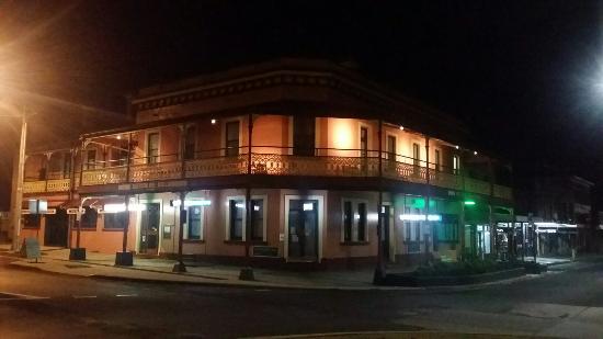 Red Range NSW Perths Hotel