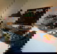 Tractor Espresso Bar - Perths Hotel