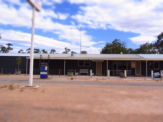 Anabranch North NSW Perths Hotel