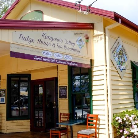 Kangaroo Valley NSW Perths Hotel