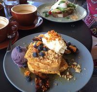 Stand By Me Cafe - Perths Hotel