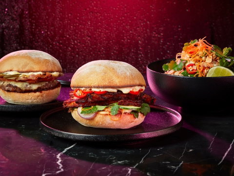 Grill'd Healthy Burgers - Belconnen - Perths Hotel 1