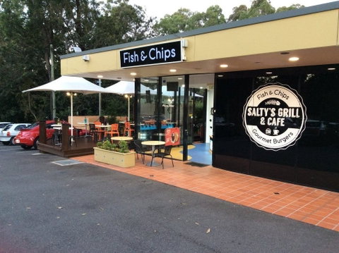 Salty's Grill & Cafe - Perths Hotel 0