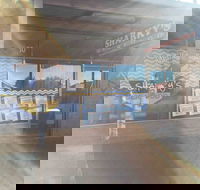 Sharky's Seafood - Perths Hotel
