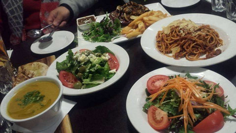 Aussie Steak 'N' Burger - Perths Hotel 0