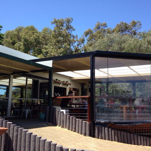 Lake Espresso - Perths Hotel 0