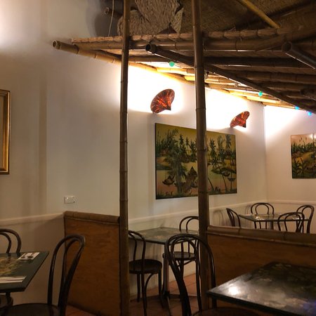 Bamboo Hut Bistro - Perths Hotel 0