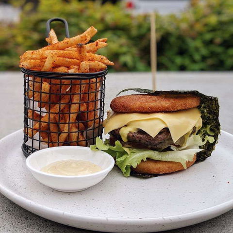 Asi Burgers - Perths Hotel 0