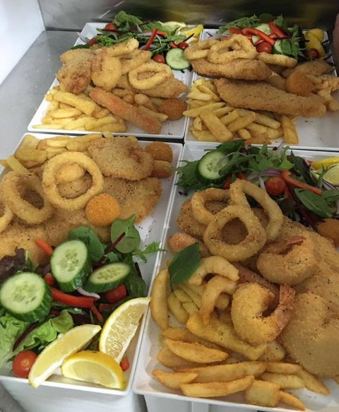 Fish Burger - Springfield - Perths Hotel 0