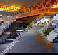 Arncliffe Cakes - Perths Hotel