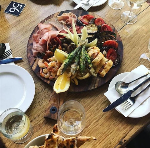 University Cafe - Perths Hotel 0