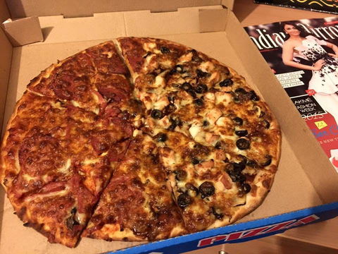 Lakemba Pizza - Perths Hotel 0