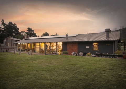 Wildbrumby Distillery And Cafe - Perths Hotel 0