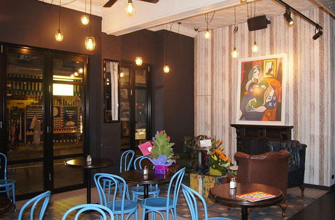 Endless Summer Cafe - Perths Hotel 0