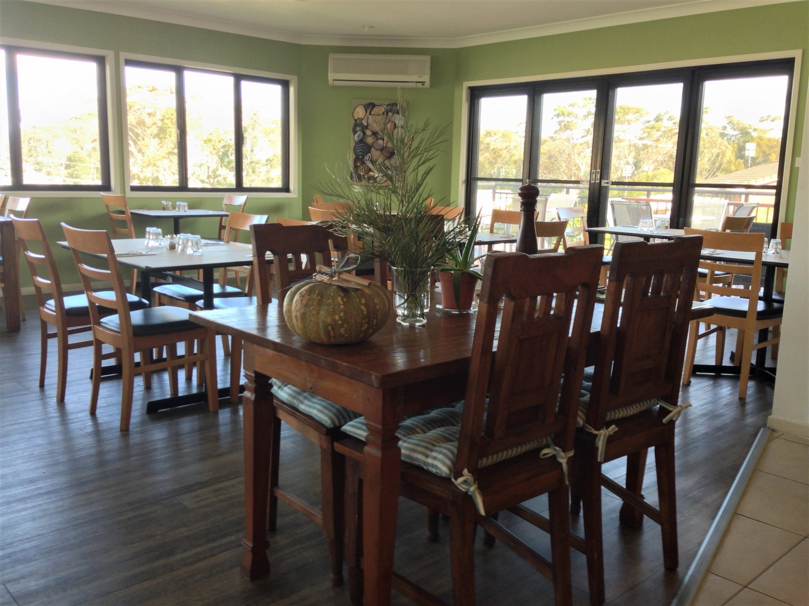 Kioloa NSW Perths Hotel