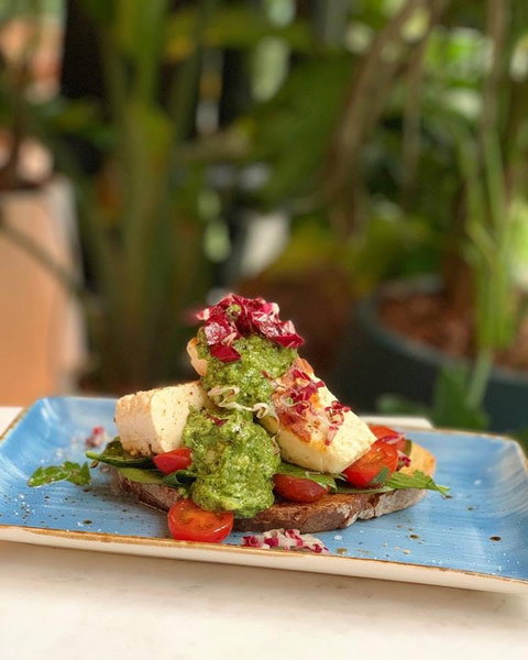 Green Moustache - Perths Hotel 0