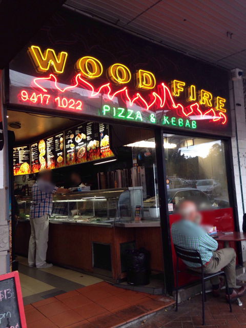 Woodfired Pizza & Kebab - Perths Hotel 0
