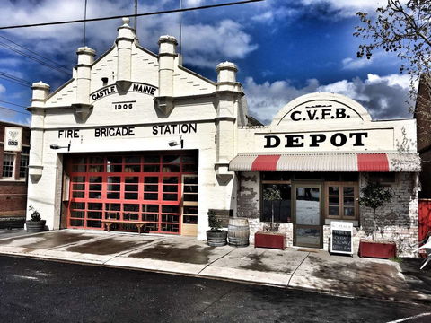Cafe Republic & Eating Depot - Perths Hotel 0