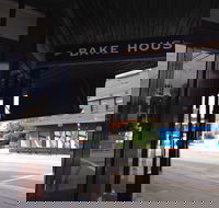 Ionsky's Bake House - Perths Hotel