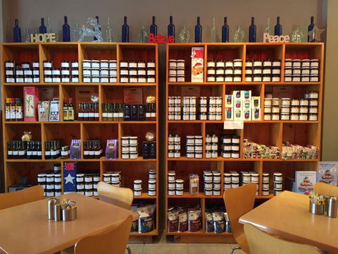 Perenti Cafe - Perths Hotel 0
