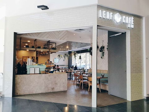 Leaf Cafe & Co - Perths Hotel 0