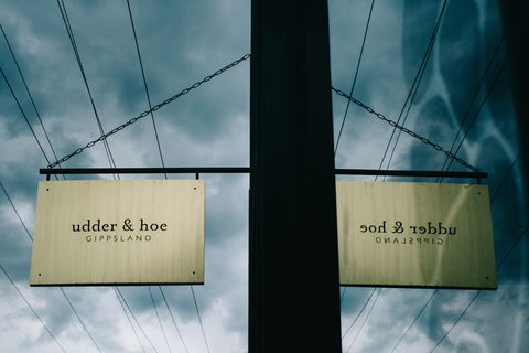 Udder & Hoe - Perths Hotel 0