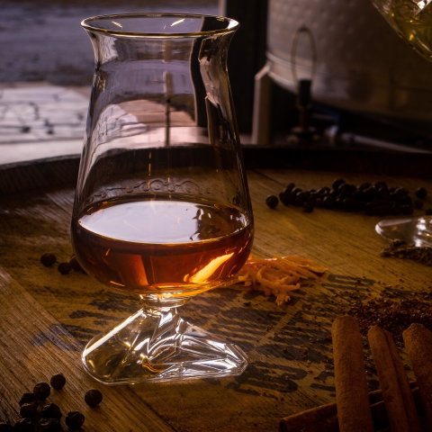 Tara Distillery - Perths Hotel 1