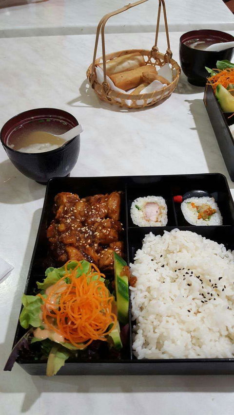 Hello Sushi - South Perth - Perths Hotel 0