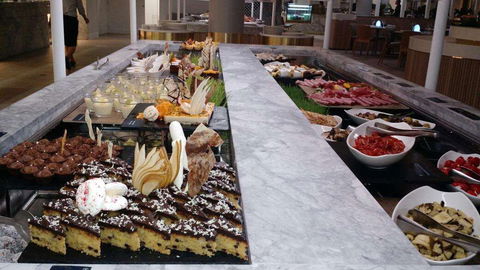 Lagoons Restaurant - Sheraton Mirage Hotel - Perths Hotel 0