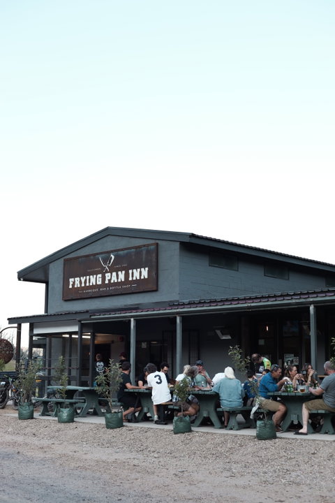 Frying Pan Inn - Perths Hotel 0