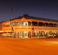 Golden City Hotel - Perths Hotel