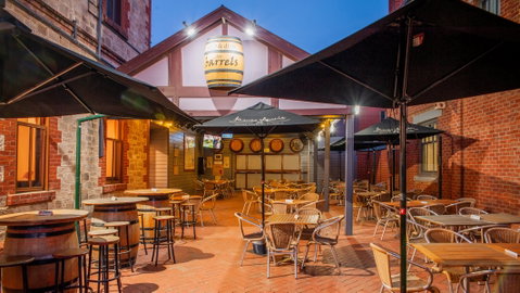Tanunda Hotel - Perths Hotel 1