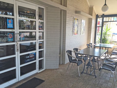 The Civic Hotel - Perths Hotel 0