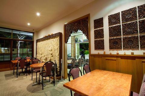 KB Thai - Perths Hotel 0