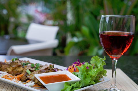 KB Thai - Perths Hotel 1