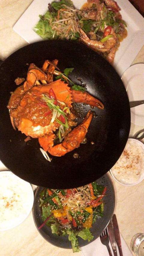 Beach Almond - Perths Hotel 0