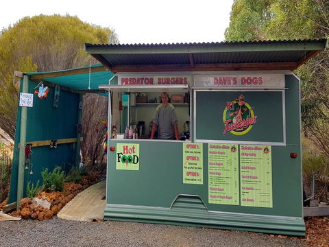 KI Tuckerbox - Perths Hotel 1